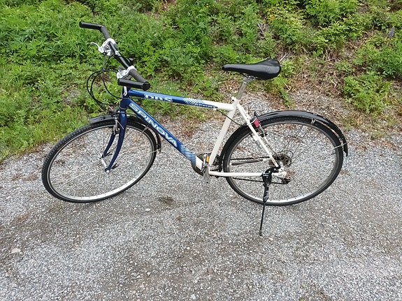 Miesten pyörä DBS Spinova 28" 21-vaihteinen