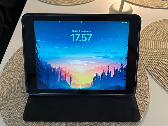 Apple iPad tabletti 32 GB GEN 5