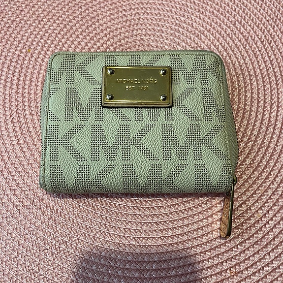 Michael Kors aito lompakko