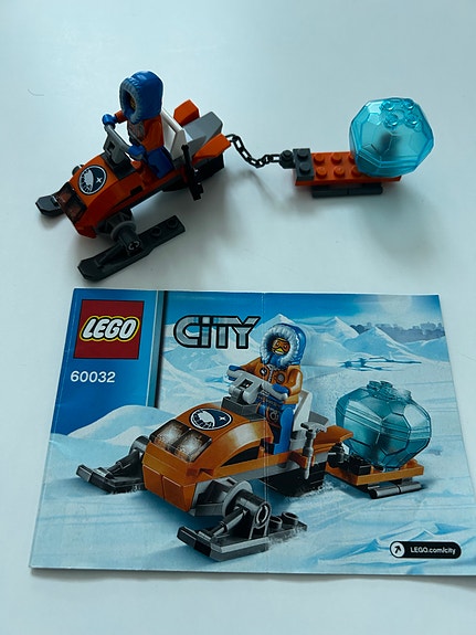 LEGO City 60032 Arktinen moottorikelkka
