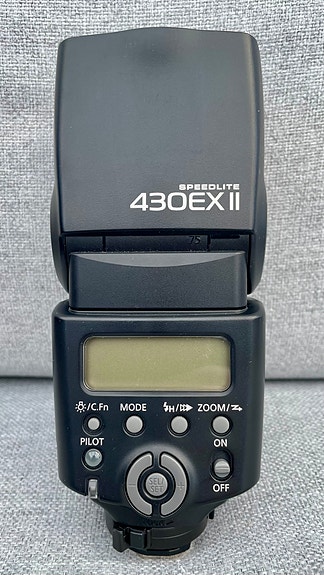 Canon Speedlite 430EX II -salama