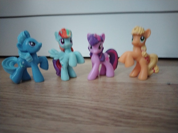 My little pony pikku figuureja 4 kpl
