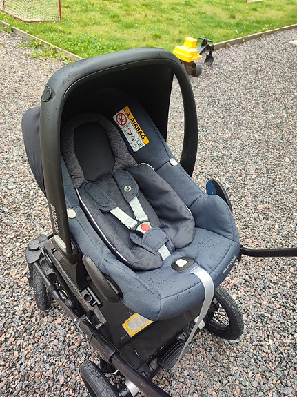 Maxi-Cosi turvakaukalo tummanharmaa