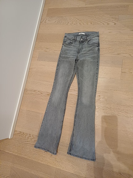 Gina Tricot perfect jeans koko 34