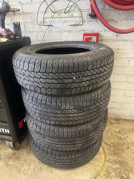 245/70r17 Toyo Tires Open Country A21