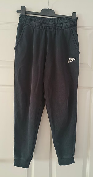 Nike collegehousut