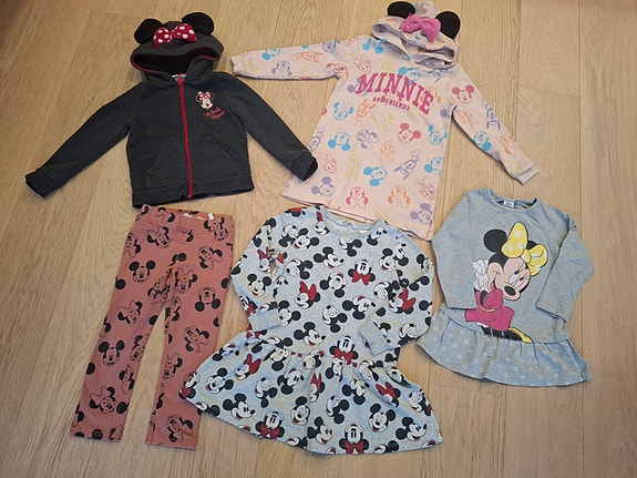 Minnie vaatteet 104-116cm!