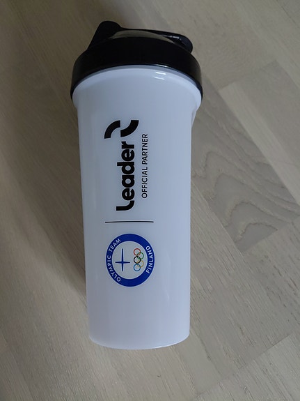 Leader shaker