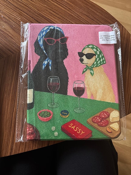 Koira-aiheinen suojakotelo tabletille