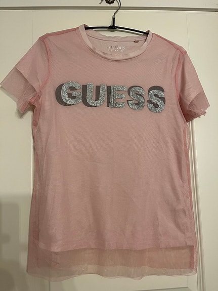 GUESS VAALEANPUNAINEN PAITA