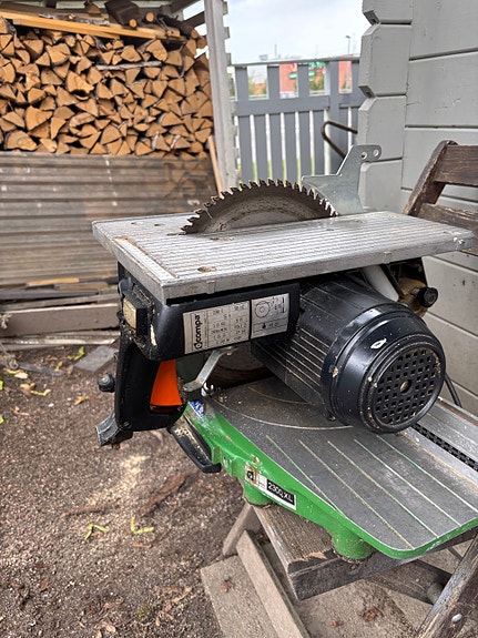 Yhdistelmä saha