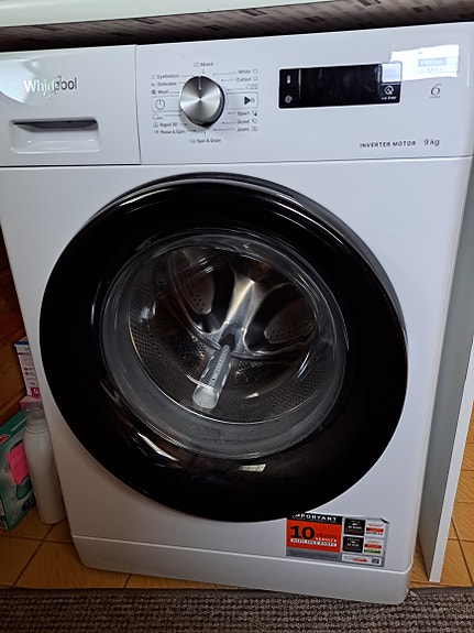 Whirlpool edestä täytettävä pesukone