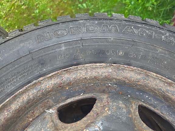 175/70 R13