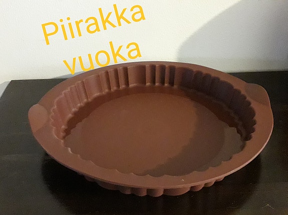 Tupperware silikoni piirakkavuoka (käyttämätön)