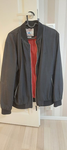 Jack and Jones bombertakki