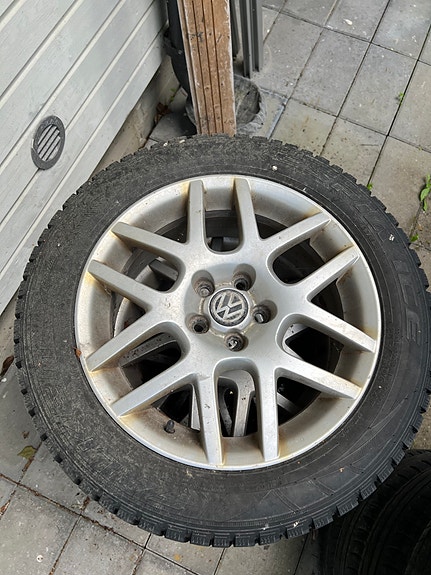 Volkswagen nastarenkaat ja vanteet