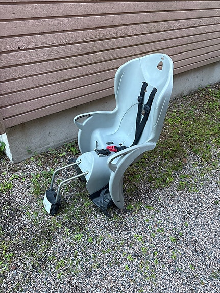 Hamax lasten pyöränistuin