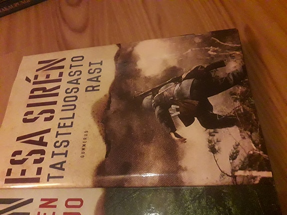 Siren : Partisaanien takaa-ajo / Taisteluosasto Rasi