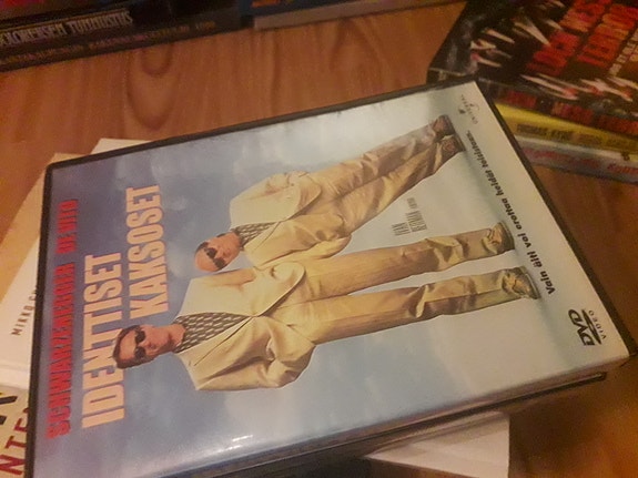 Identtiset kaksoset dvd