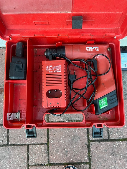 HILTI TCD 12 akkuporakone