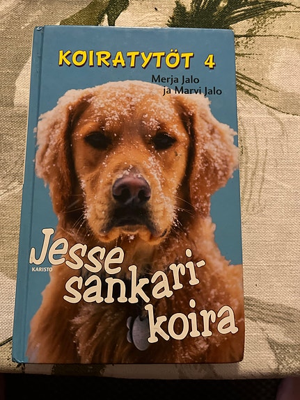 Koiratytöt 4 Jesse sankarikoira kirja