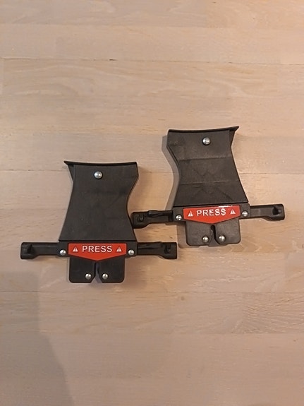 Britax turvakaukalon adapterit
