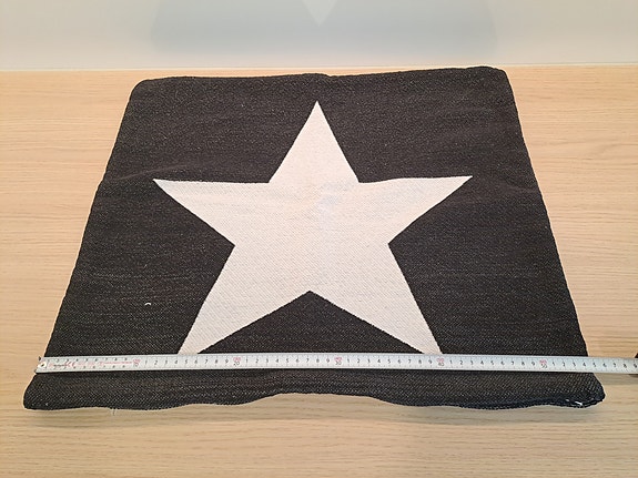 Tähti tyynynpäällinen