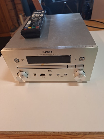 Yamaha BRX-750 Blu-ray stereovastaanotin