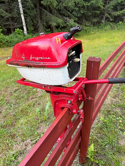 3 vanhaa perämoottoria – Chrysler 6 hv, Husqvarna 4 ja Penta 4