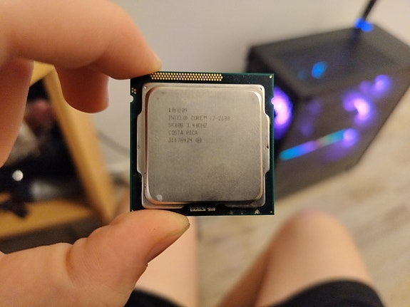 Intel Core i7 2600 prosessori
