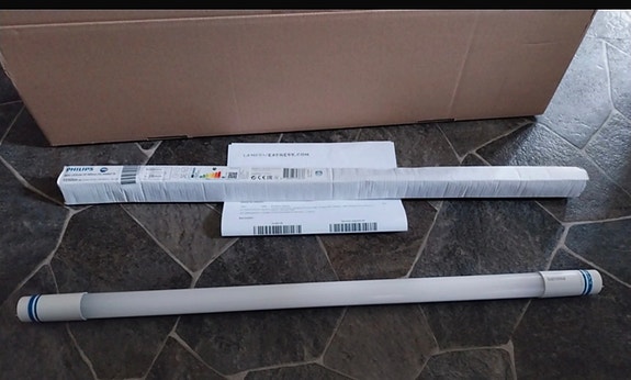 Philips led putki T8 master high output 8 W 1000 lm