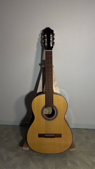 Amada Vintage klassinen kitara