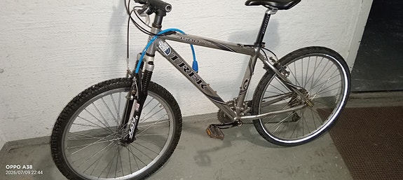 Trek maastopyörä 26" runko L unisex