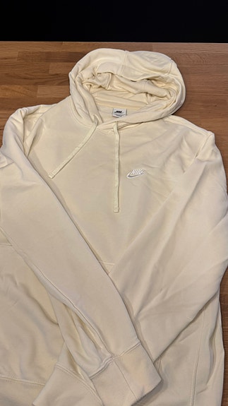 Nike huppari