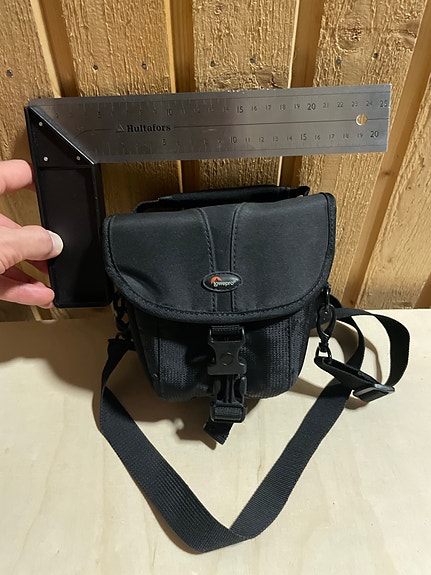 Lowepro kameralaukku musta olkalaukku