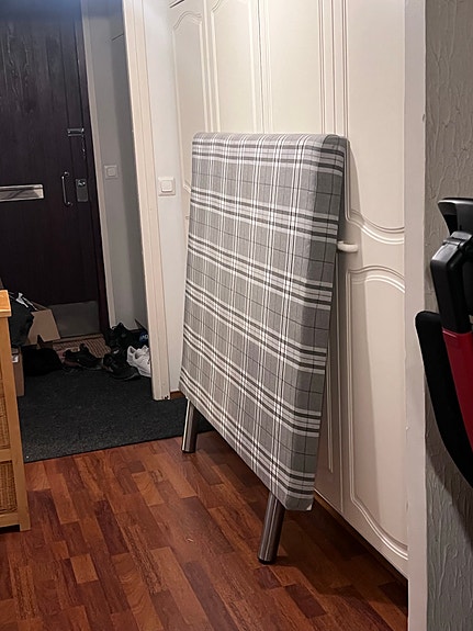 Harmaa ruudullinen sängynpääty 120cm
