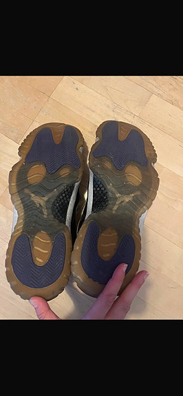 Nike Jordan Air 11 low musta valk bred tai joku tennarit koko 46 musta/valkonen