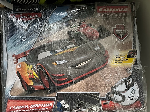 Disney Cars Carrera GO!! autorata Carbon Drifters 6,2 m