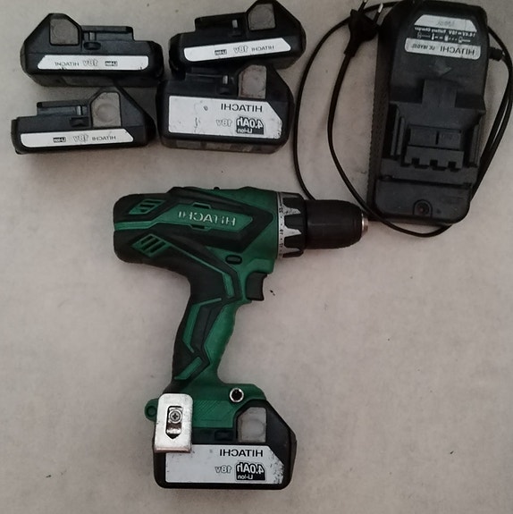 Hitachi akkuporakone 18V