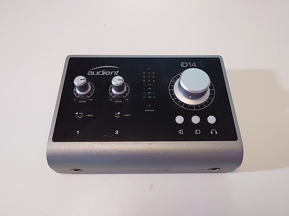 Audient ID14 -USB-äänikortti (mk1)