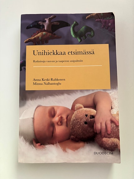 Unihiekkaa etsimässä -kirja (Keski-Rahkonen, Nalbantoglu)
