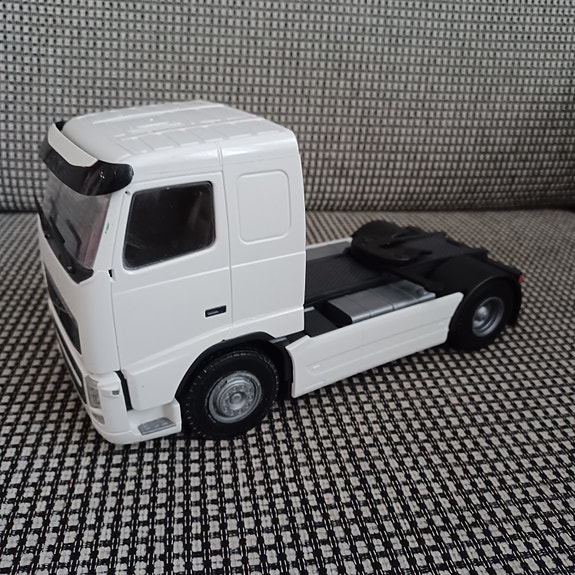 Emek Volvo FH veturi