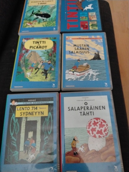 Nokialla Tintin seikkailut dvd levyjä myynnissä