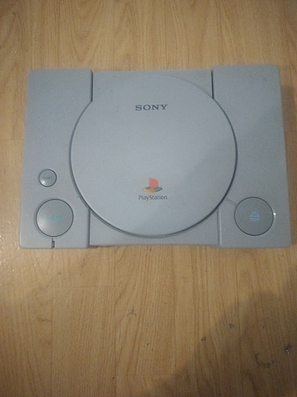 Sony PlayStation 1 pelikonsoli harmaa