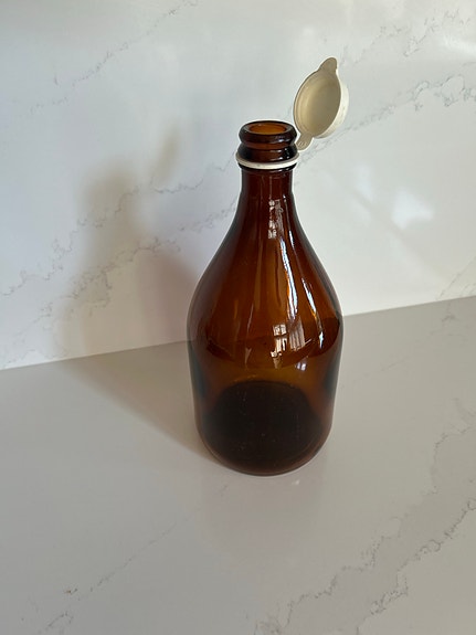 Iso lasipullo