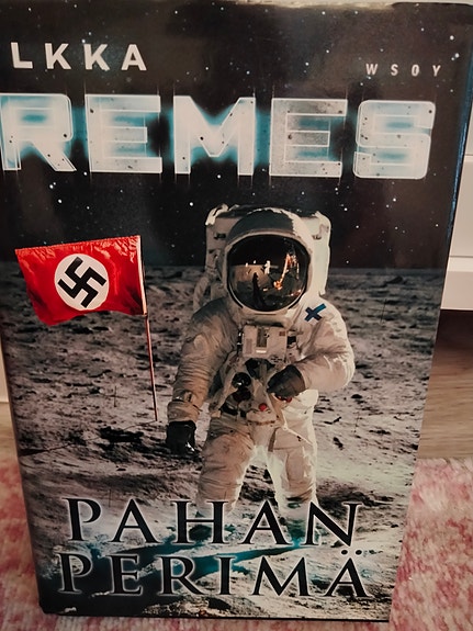 Ilkka Remes Pahan perimä kirja