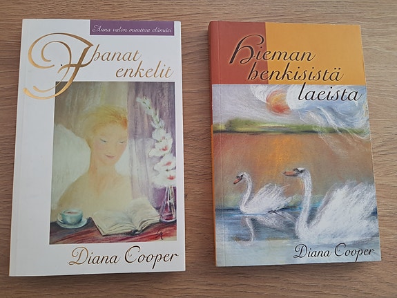 Diana Cooperin kirjat