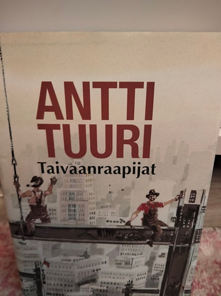 Antti Tuuri Taivaanraapijat kirja