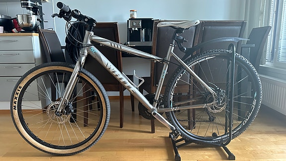 WHITE MOUNTAIN BIKE 26" SIZE M