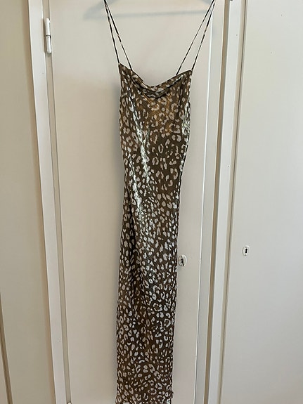 Zara leopardikuvioinen mekko XS